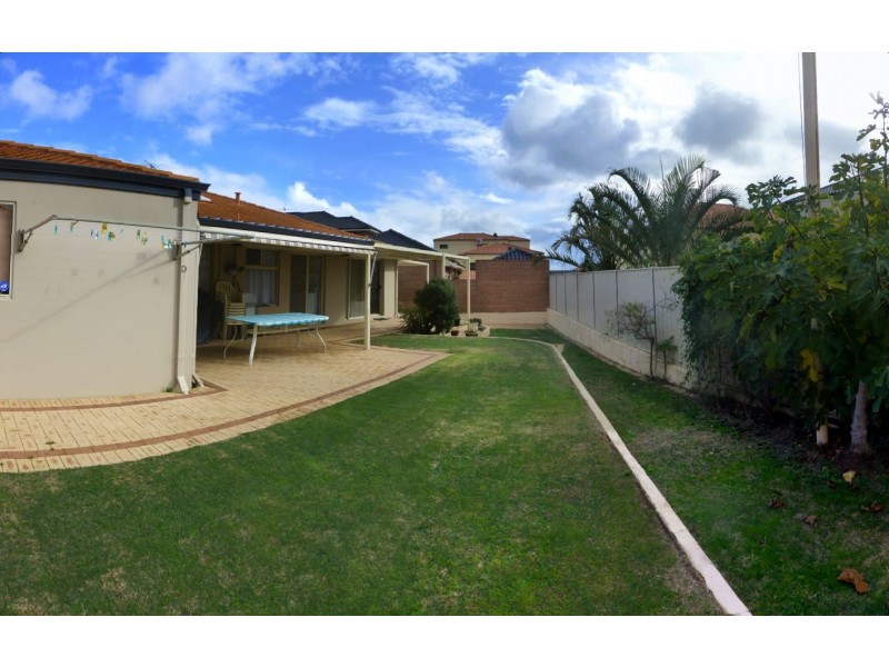 5 Charlotte View, Coogee WA 6166