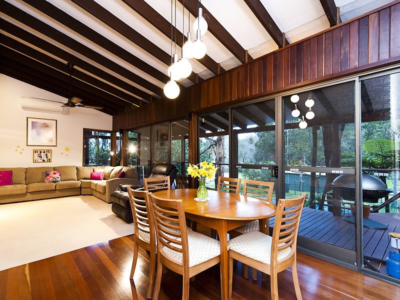 730 Walker Street, Mundaring WA 6073