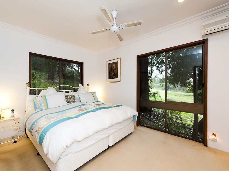 730 Walker Street, Mundaring WA 6073