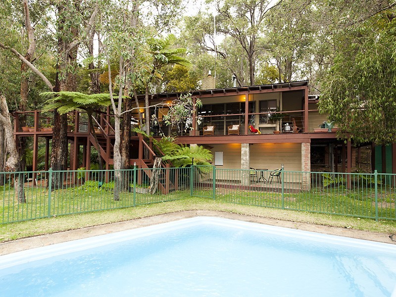 730 Walker Street, Mundaring WA 6073