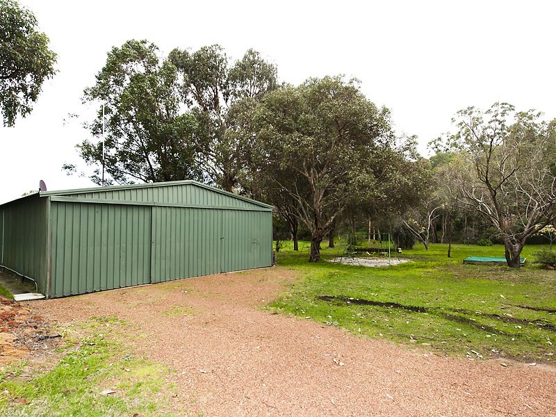 730 Walker Street, Mundaring WA 6073