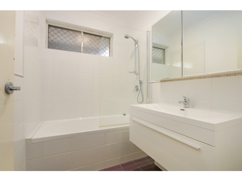 13B Garvey St, Waterford WA 6152