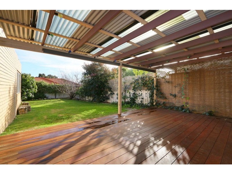 13B Garvey St, Waterford WA 6152