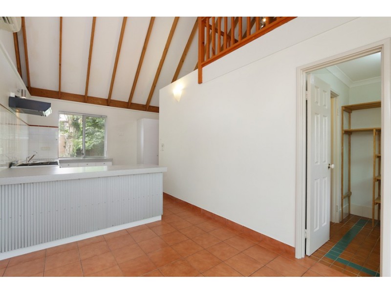 129 A Hampton Road, South Fremantle WA 6162