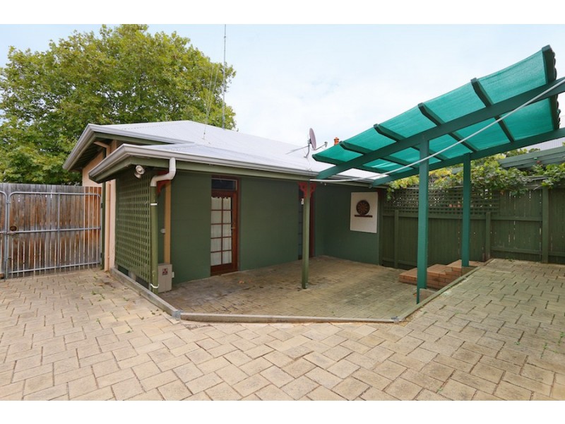 129 A Hampton Road, South Fremantle WA 6162