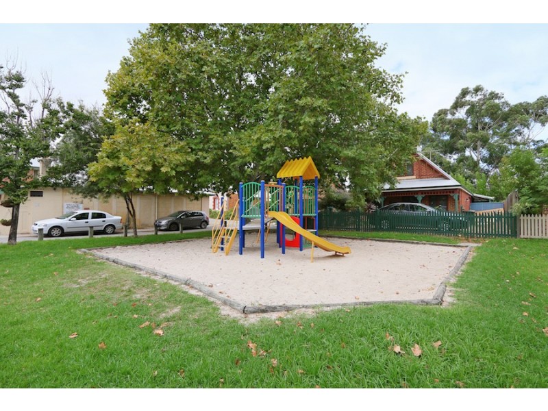 129 A Hampton Road, South Fremantle WA 6162