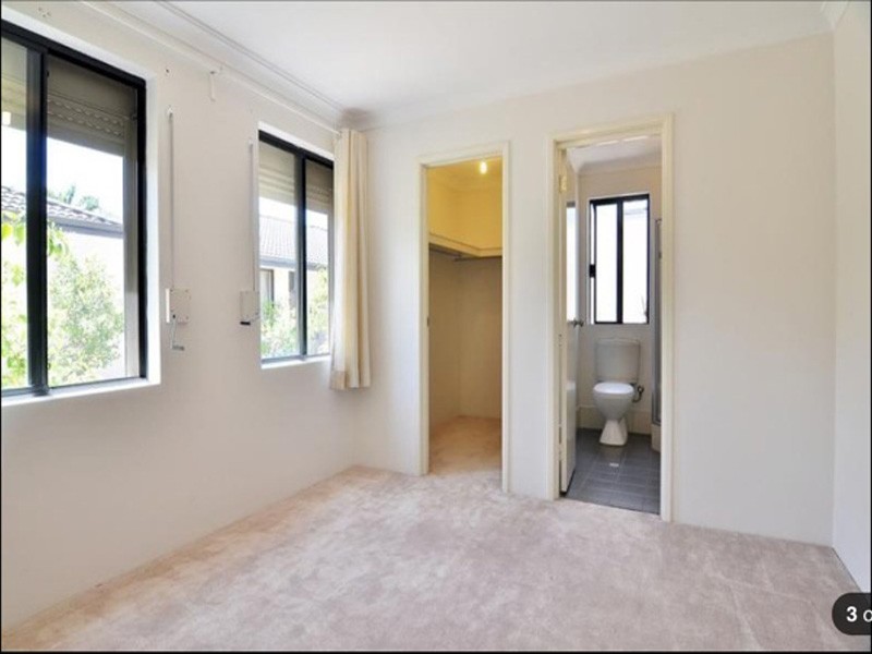 5/8 Brinkley St, Cannington WA 6107