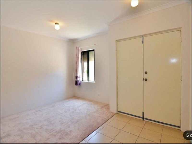 5/8 Brinkley St, Cannington WA 6107