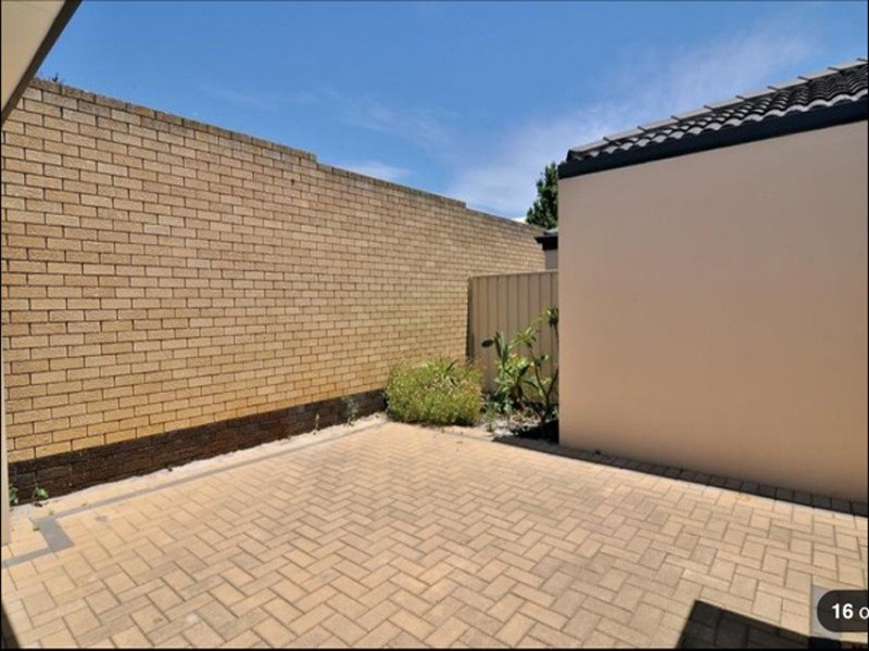 5/8 Brinkley St, Cannington WA 6107