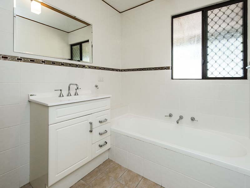 1 Chapman Street, Swan View WA 6056