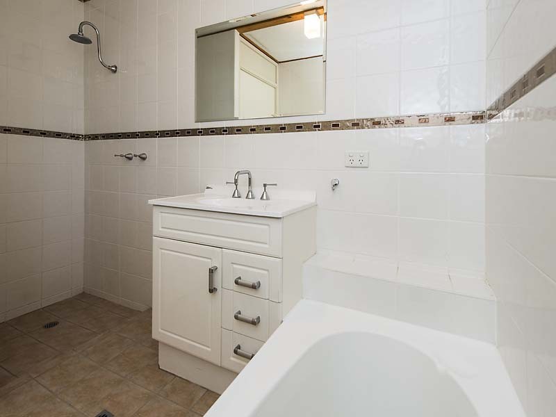 1 Chapman Street, Swan View WA 6056