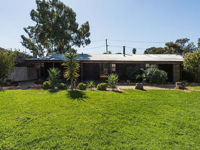 1 Chapman Street, Swan View WA 6056