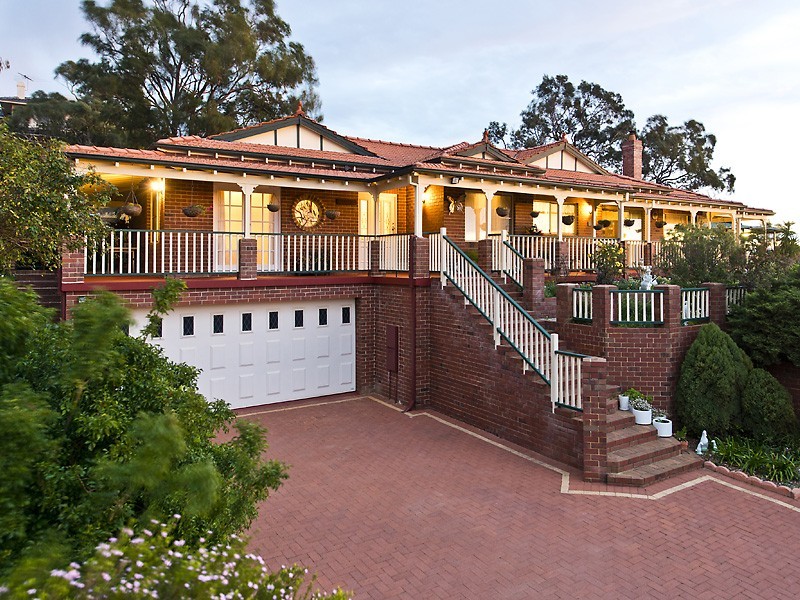 56 Carawatha Avenue, Mount Nasura WA 6112