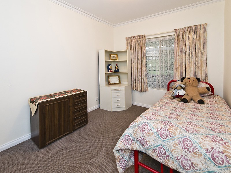 56 Carawatha Avenue, Mount Nasura WA 6112