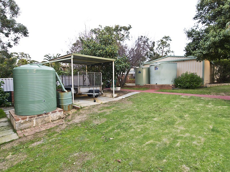 56 Carawatha Avenue, Mount Nasura WA 6112