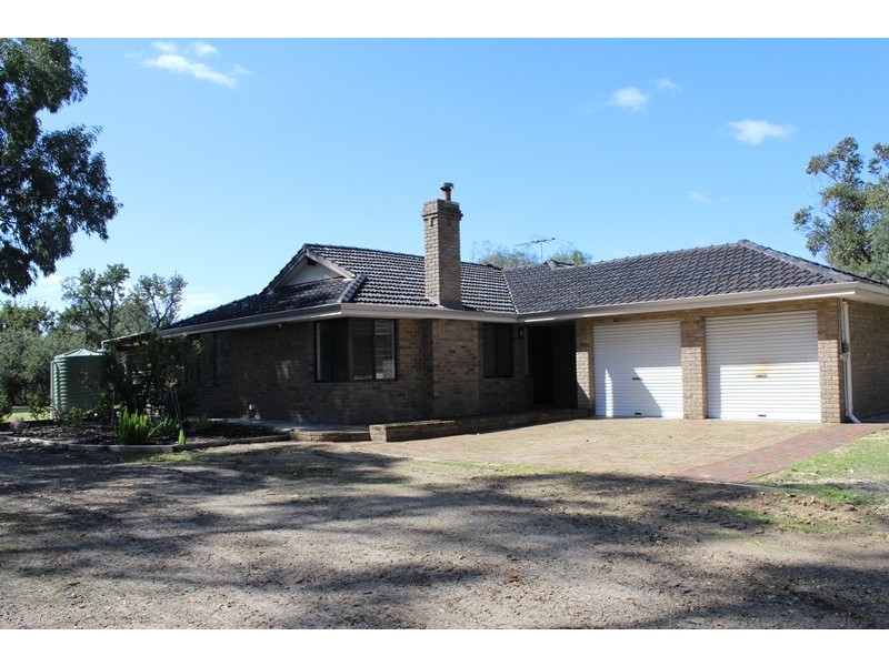 100 Robinson Road, Wandi WA 6167