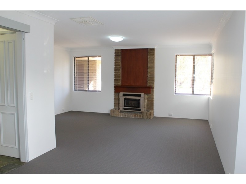 100 Robinson Road, Wandi WA 6167