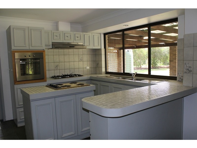 100 Robinson Road, Wandi WA 6167