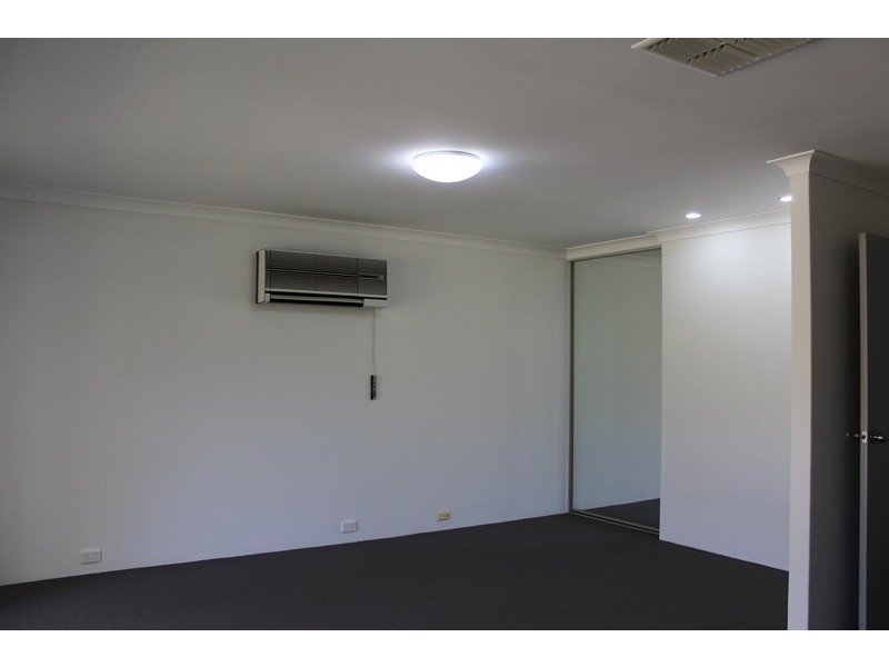 100 Robinson Road, Wandi WA 6167