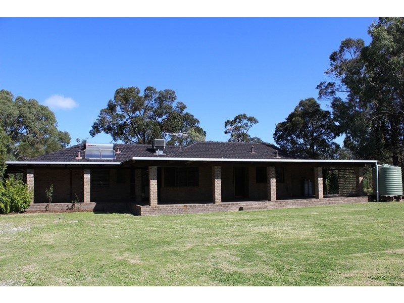 100 Robinson Road, Wandi WA 6167