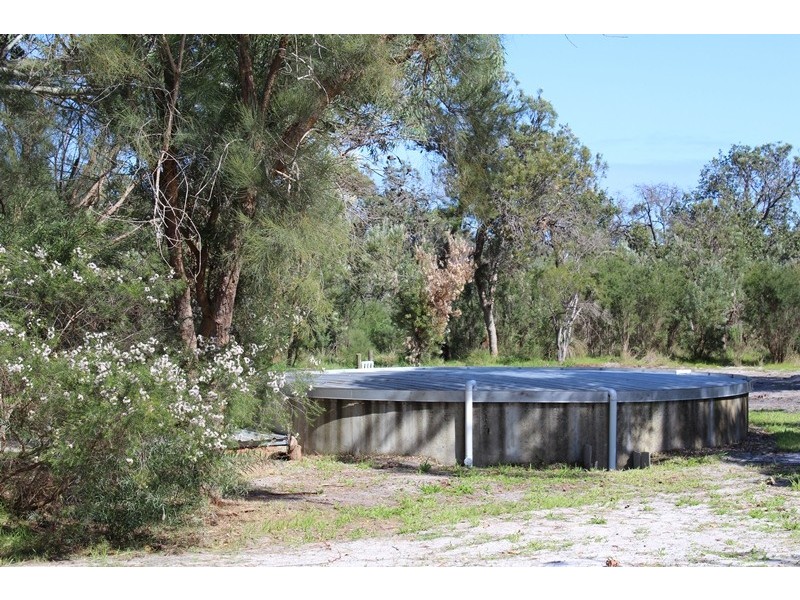 100 Robinson Road, Wandi WA 6167
