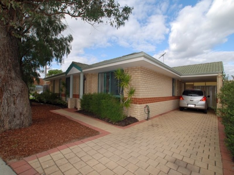 45 Mallard Way, Cannington WA 6107