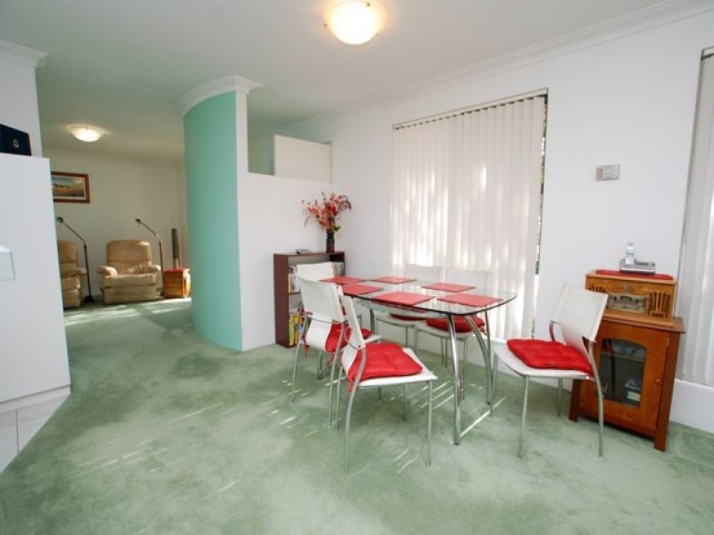 45 Mallard Way, Cannington WA 6107