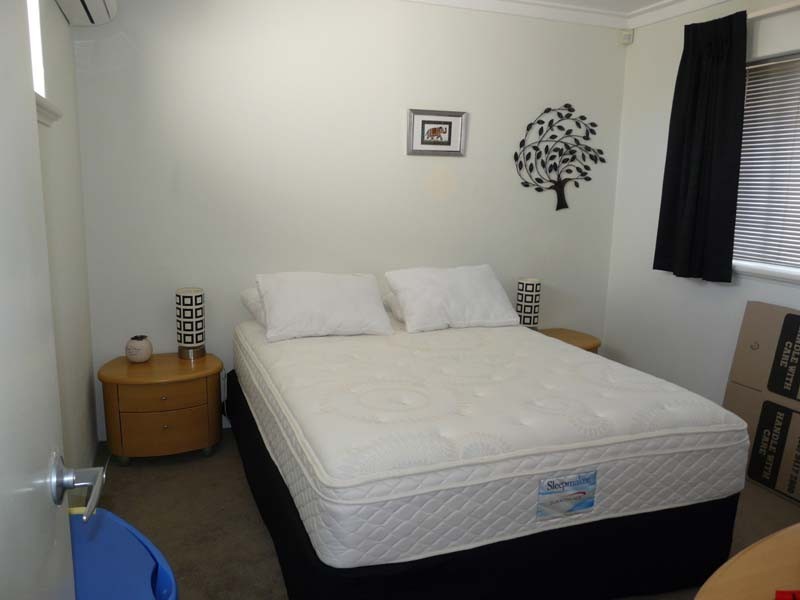 1/24 Melinga, Karawara WA 6152