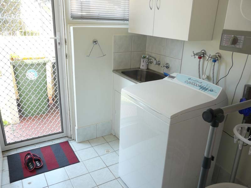 1/24 Melinga, Karawara WA 6152