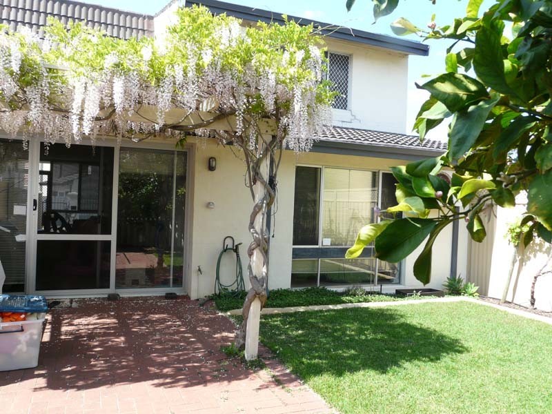 1/24 Melinga, Karawara WA 6152