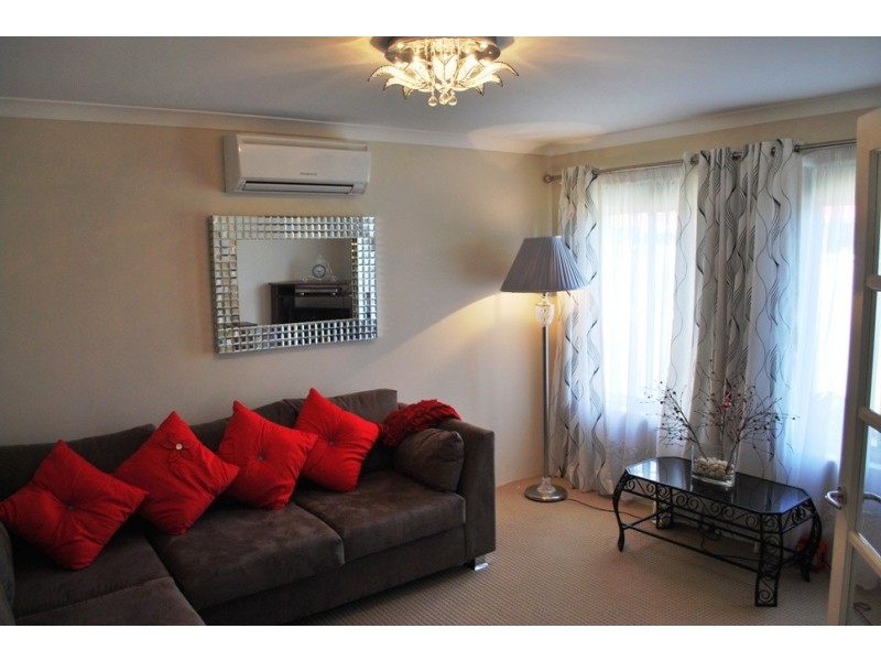 21 Landsdale Rd, Darch WA 6065