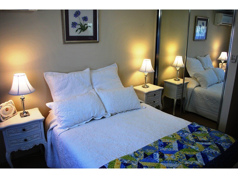 21 Landsdale Rd, Darch WA 6065