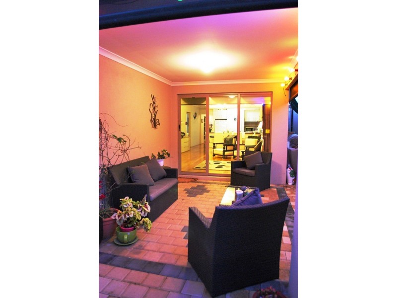 21 Landsdale Rd, Darch WA 6065