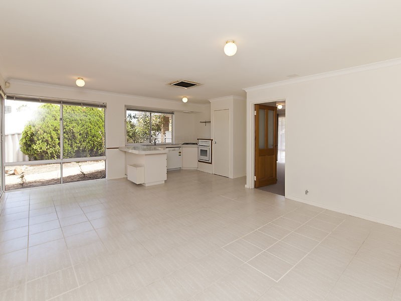 4 Dillon Rise, Yangebup WA 6164
