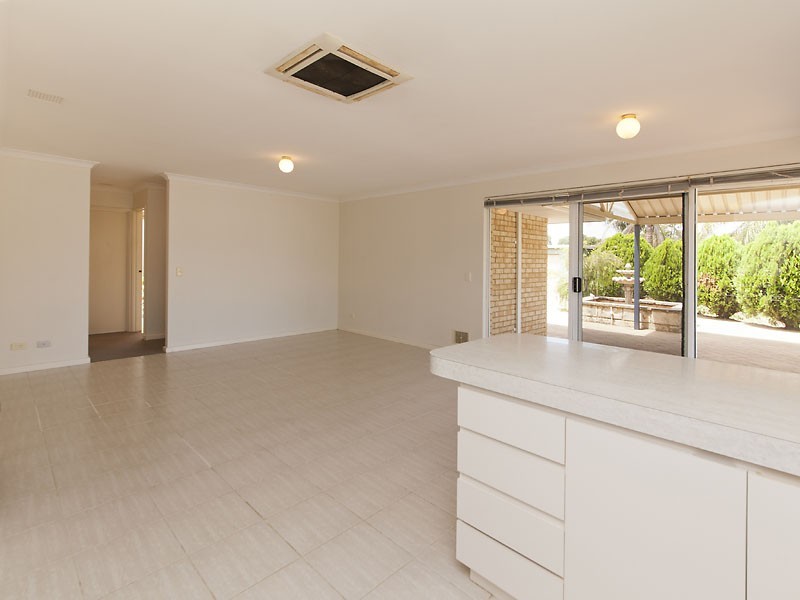 4 Dillon Rise, Yangebup WA 6164