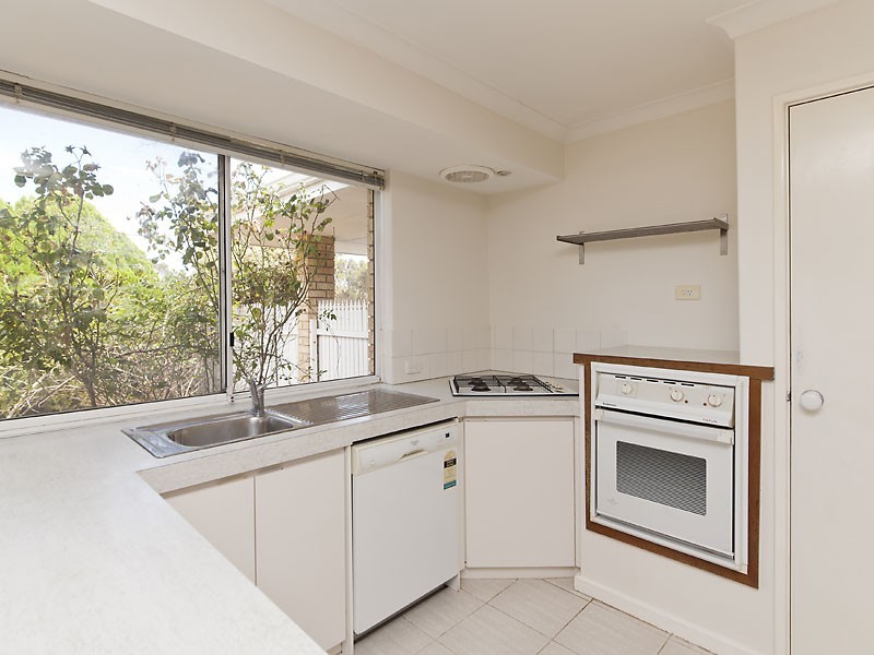 4 Dillon Rise, Yangebup WA 6164