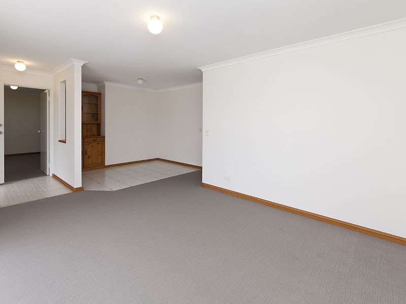 4 Dillon Rise, Yangebup WA 6164