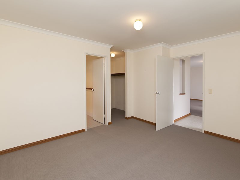 4 Dillon Rise, Yangebup WA 6164