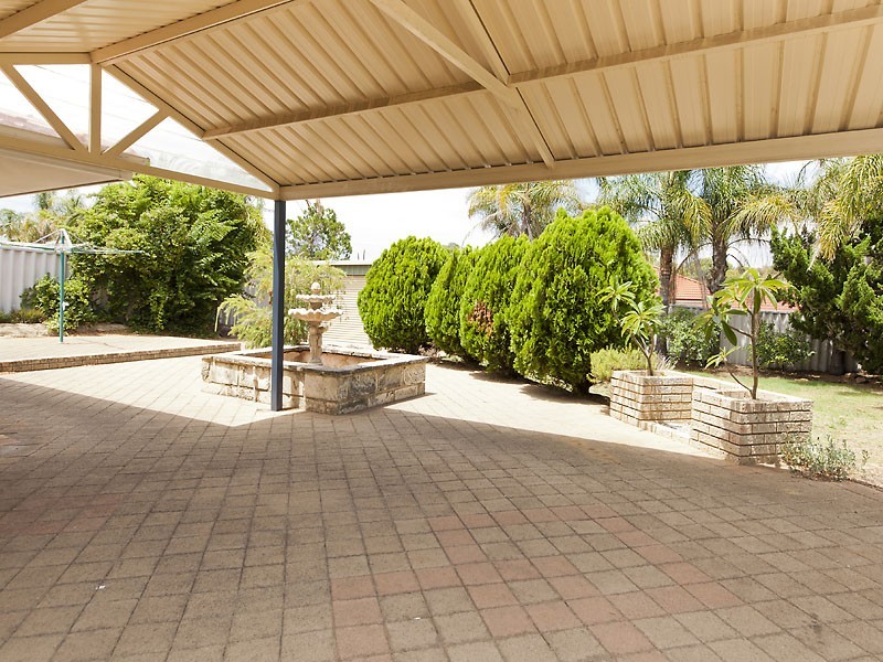 4 Dillon Rise, Yangebup WA 6164
