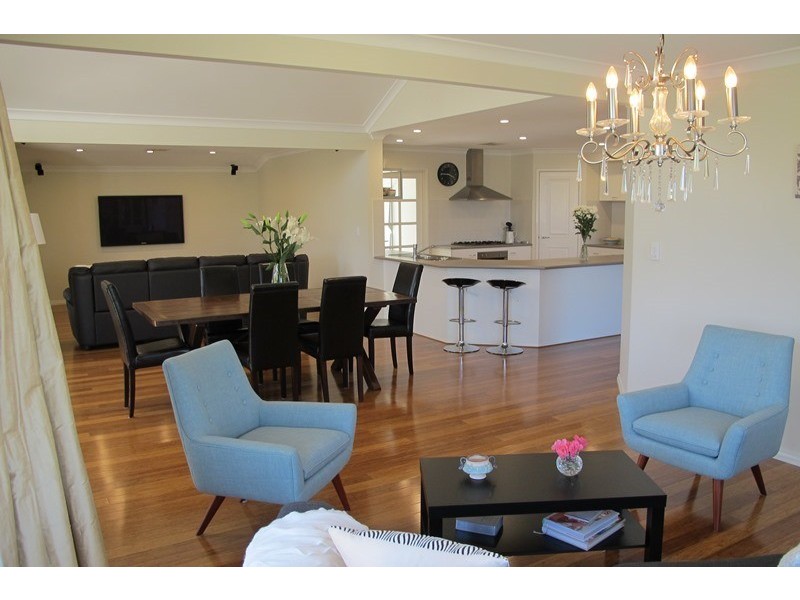 45 Flecker Promenade, Aveley WA 6069