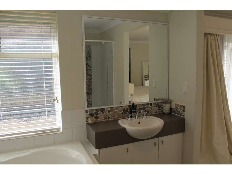 45 Flecker Promenade, Aveley WA 6069