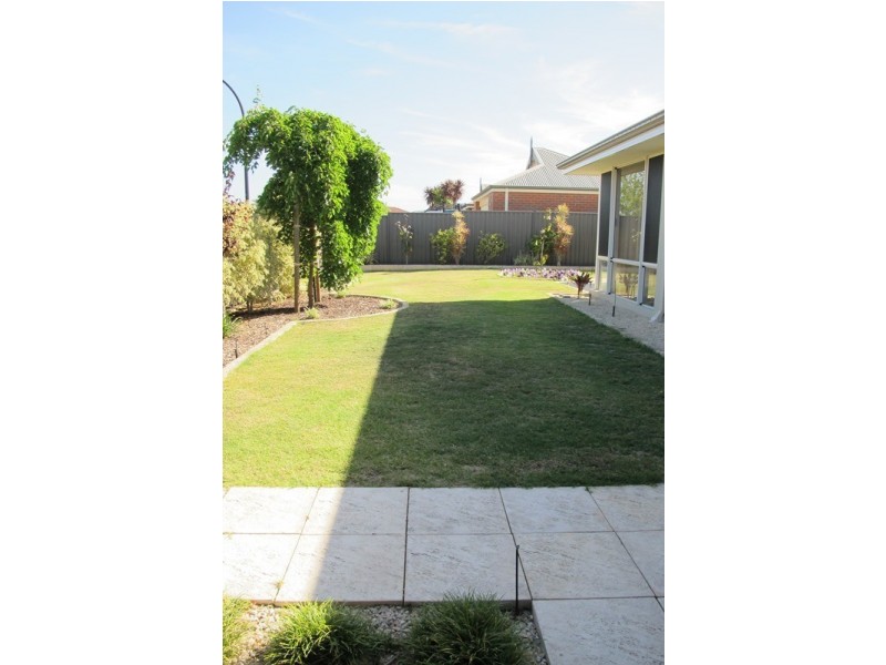 45 Flecker Promenade, Aveley WA 6069