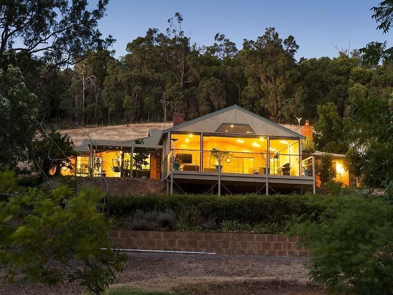 110 Canns Road, Bedfordale WA 6112