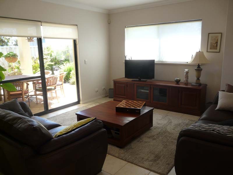 7 A SULMAN AVENUE, Salter Point WA 6152