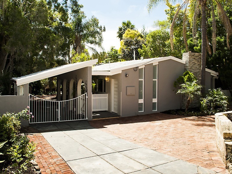 22 Stirling Close, Swan View WA 6056