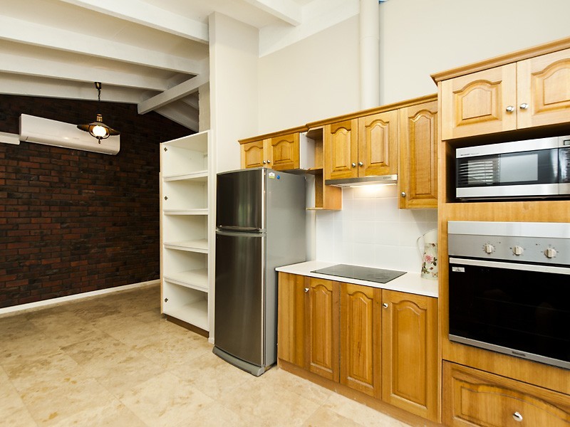 22 Stirling Close, Swan View WA 6056