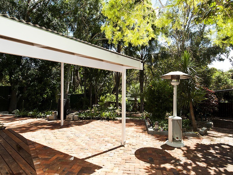 22 Stirling Close, Swan View WA 6056