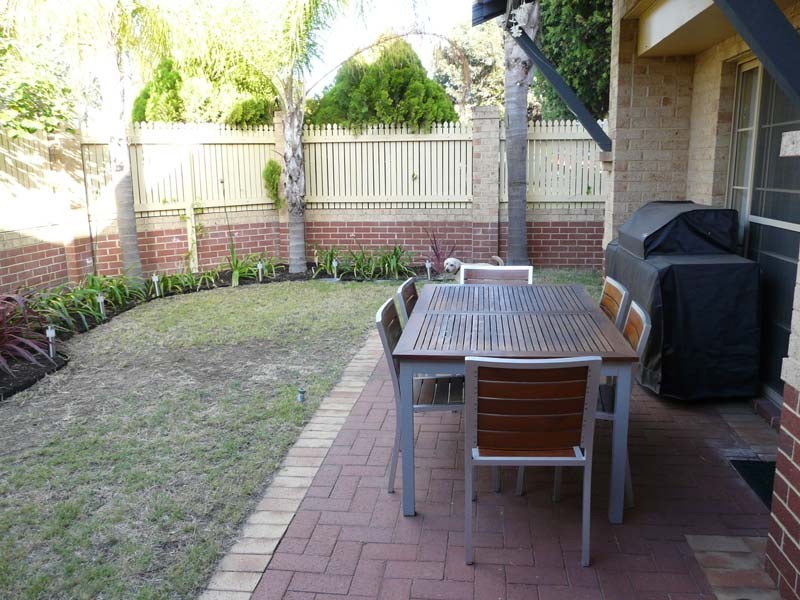 1/23 Pollard St, Glendalough WA 6016