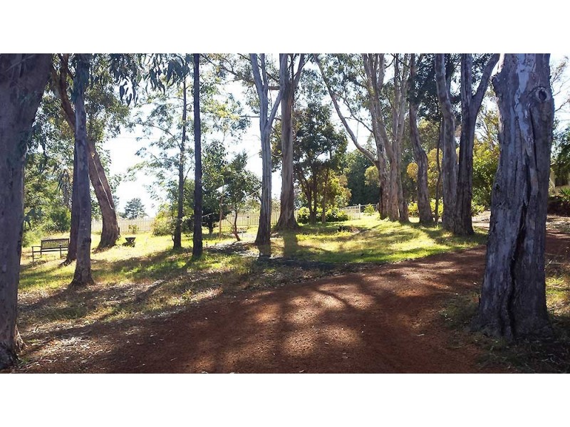 32 Dearle Street, Balingup WA 6253