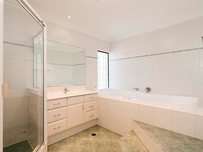 90 Reynolds Road, Mount Pleasant WA 6153